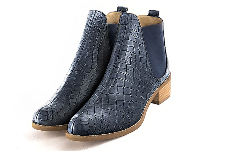 Denim blue women's ankle boots, with elastics. Round toe. Low leather soles. Front view - Florence KOOIJMAN